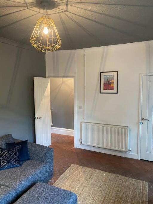 Brooklands House, Visit Wales, Secure Bike Storage, Bike Park Wales Holiday home Troed-y-rhiw